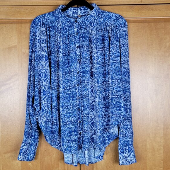 Free People Tops - Free People Blue White Aztec Print Split Side Button Down Blouse - S